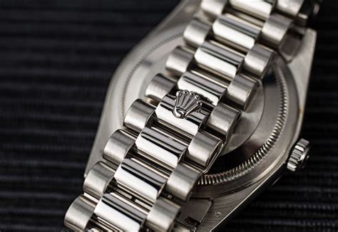 how to open rolex datejust clasp|Rolex jubilee bracelet hidden clasp.